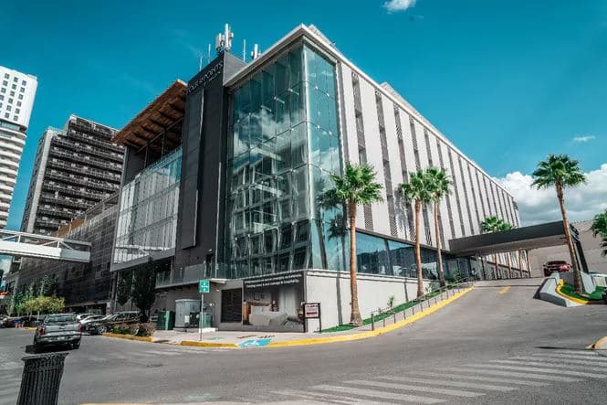 Habitación del Four Points by Sheraton Distrito Uno Chihuahua